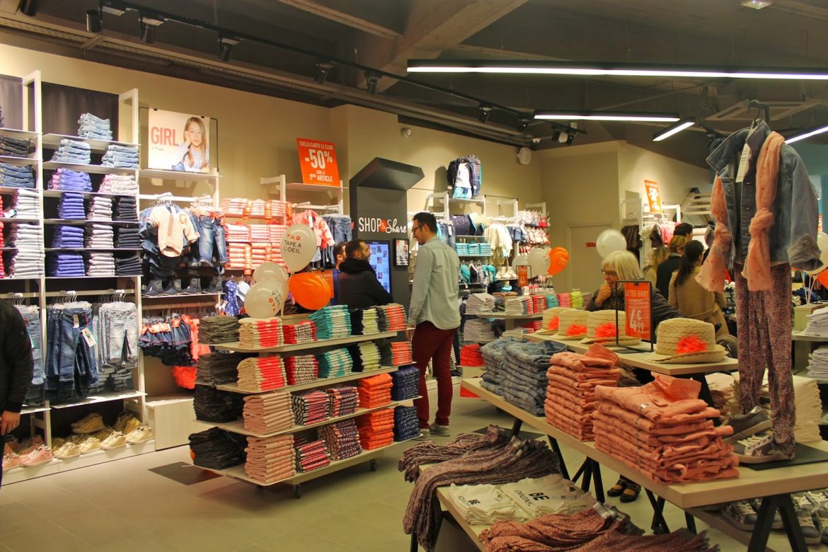concept-store-tape-a-l-oeil-tao